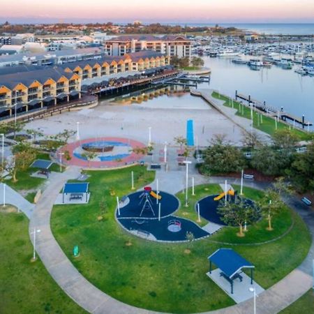 Oasis Mandurah Resort Exterior photo