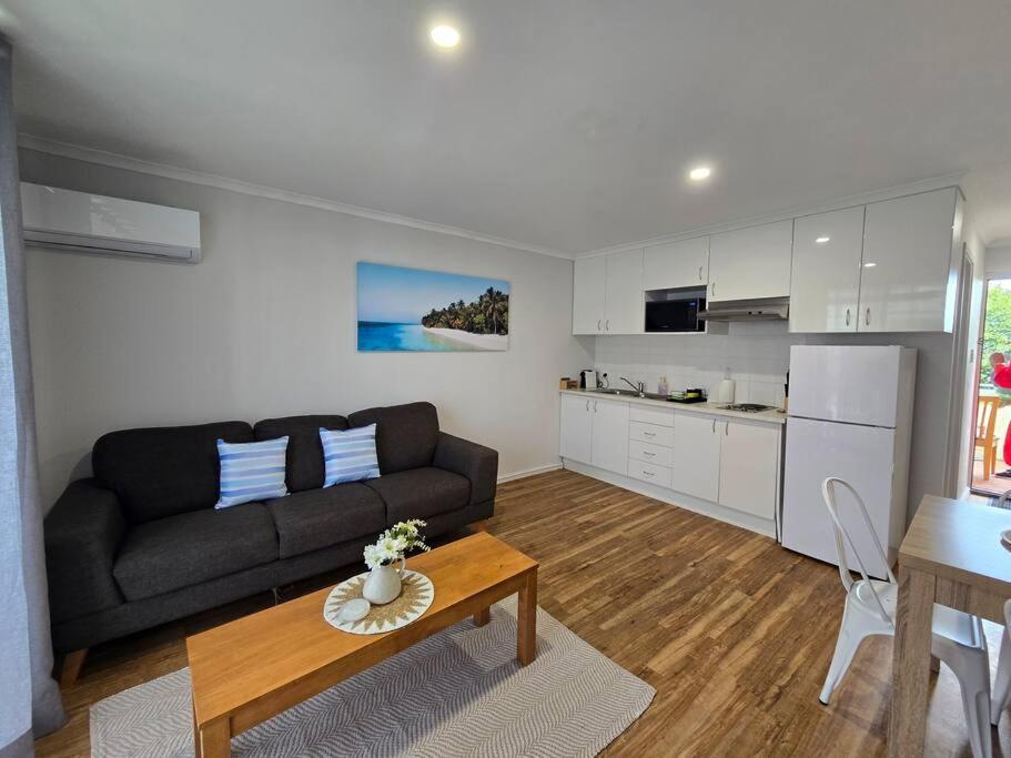 Oasis Mandurah Resort Exterior photo
